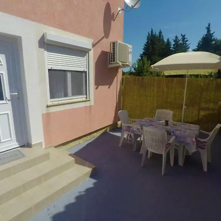 Apartman Bruno *